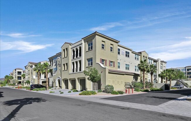 2 beds, 2 baths, $2,100
