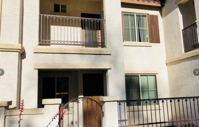 3 beds, 2 baths, $1,895, Unit UNIT 11102