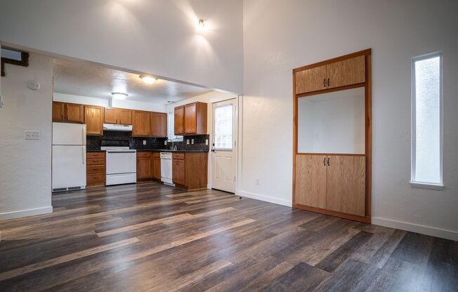 1 bed, 1.5 baths, 864 sqft, $1,395, Unit Barrington Square - 1823