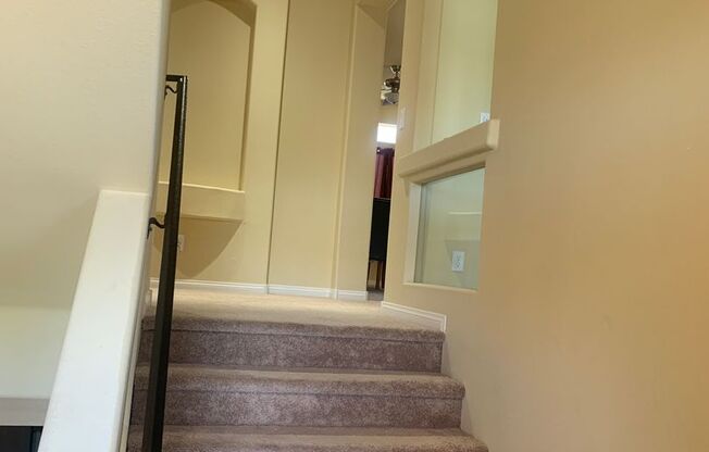 5 beds, 3.5 baths, $2,895