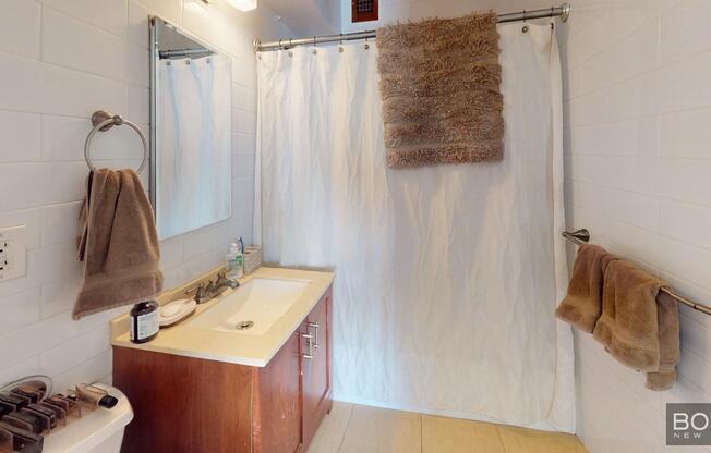 Studio, 1 bath, $3,750, Unit 18L