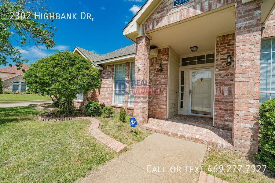 2302 HIGHBANK DR