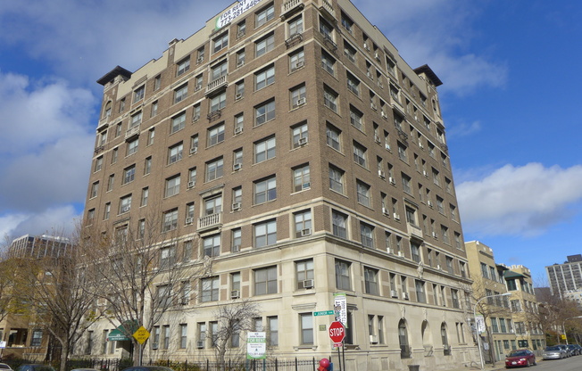 808-12 W Junior Terrace