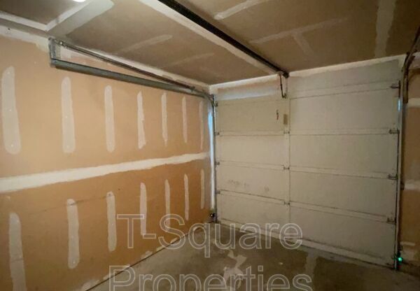 7616 230 ST SW