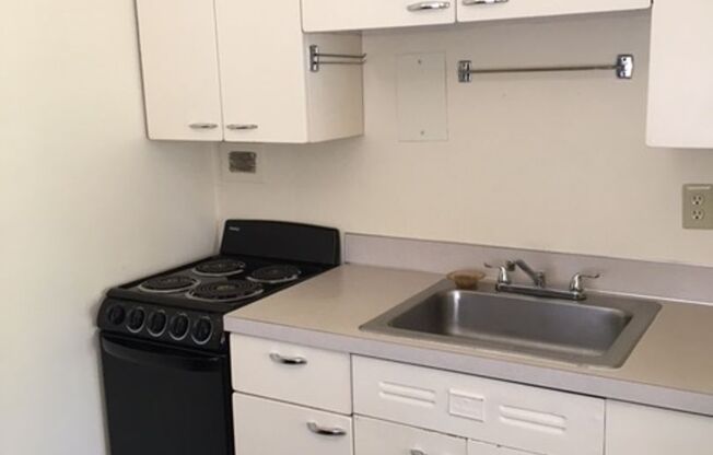 1 bed, 1 bath, 548 sqft, $1,297, Unit 304B