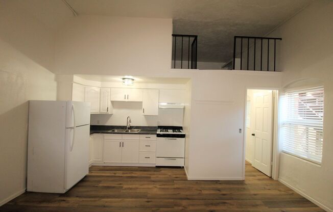 Studio, 1 bath, $1,800, Unit 277-16