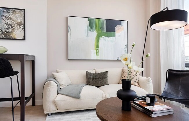 Studio, 1 bath, $4,100, Unit 304