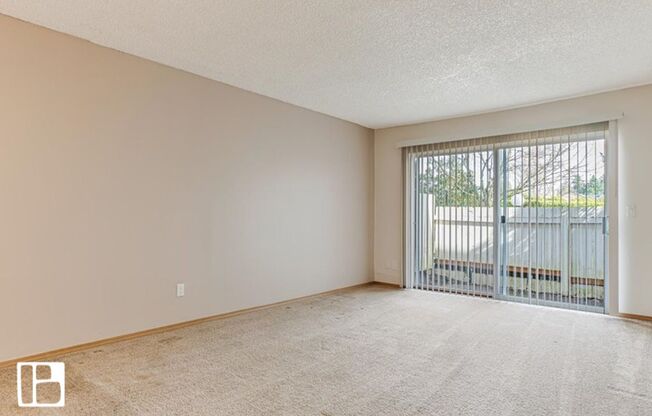 1 bed, 1 bath, 547 sqft, $1,200, Unit 14