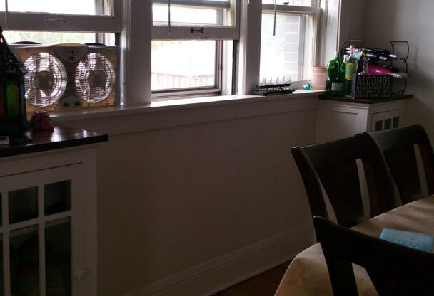 DJ Smith Realty Bryant Ave S