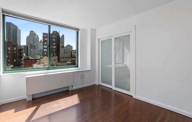 295 GREENWICH ST