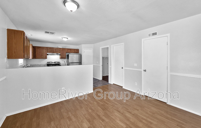 12422 W VALENTINE AVE