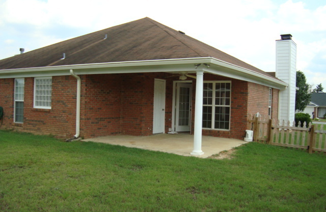 3 Bedrooms 2 Baths Double Garage home, Garrett Pines