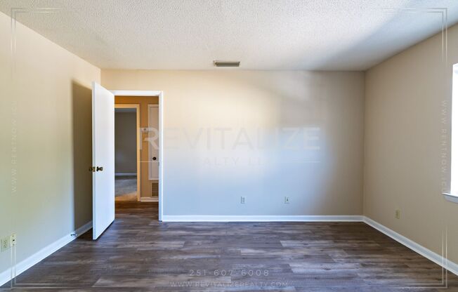 2 beds, 1 bath, 871 sqft, $975, Unit Apt 18