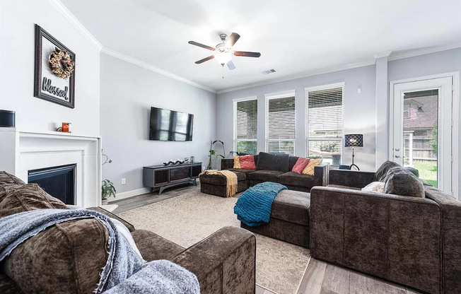 2316 STERLING HOLW LN