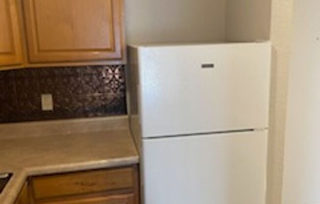 Studio, 1 bath, 520 sqft, $560, Unit 2604-106