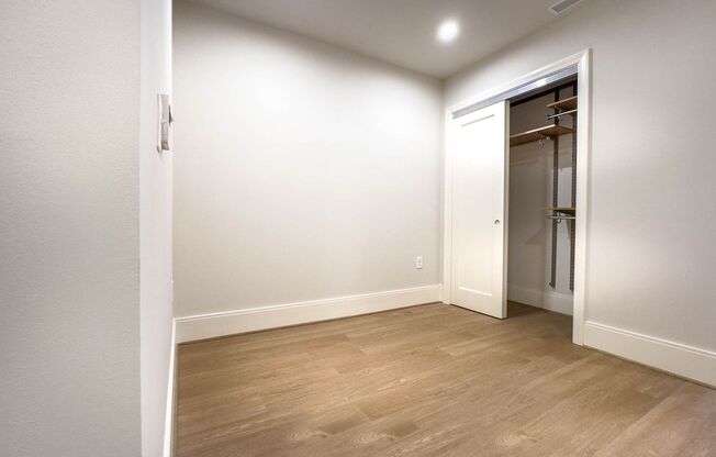 1 bed, 1 bath, $2,800, Unit 201