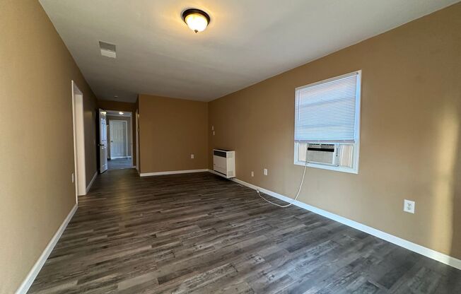 2 beds, 1 bath, $1,485