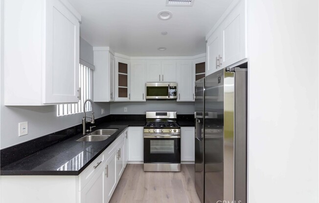 527 W 80th Street