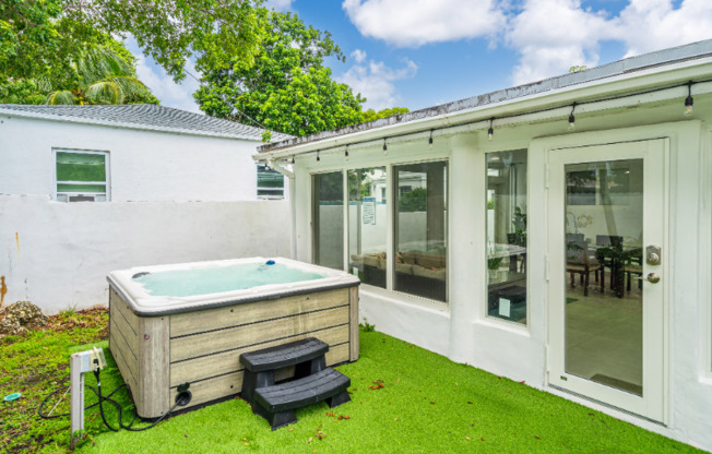 342 NW 46 ST