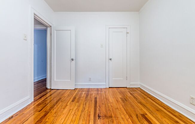 7801 S Yates