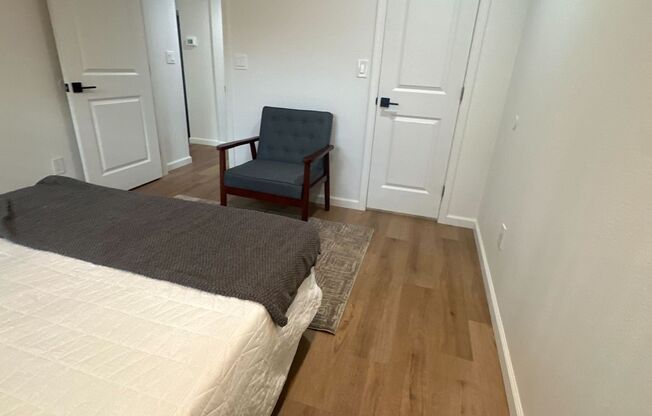 1 bed, 1 bath, 595 sqft, $1,290, Unit 115