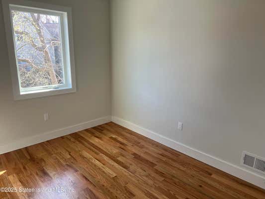 441 CLOVE RD