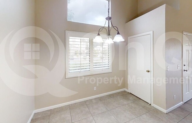 2019 W LEMON TREE Place