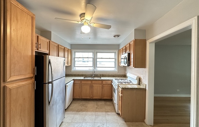 8219 221 KEATING