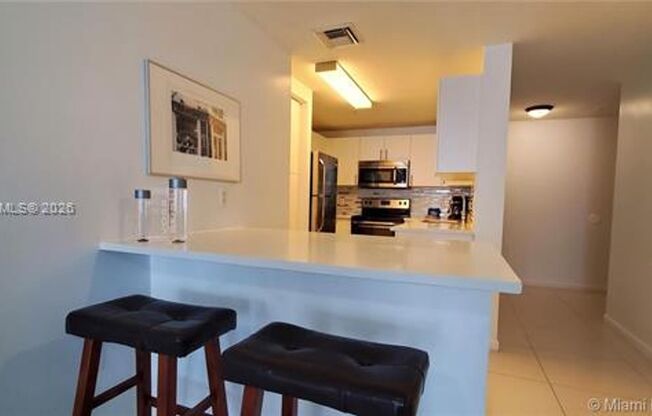 2 beds, 2 baths, $3,600, Unit # 1203