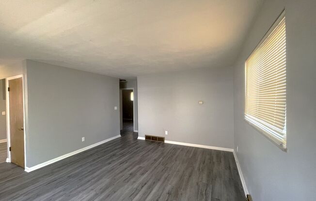 2 beds, 1 bath, $1,000