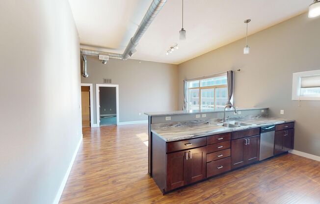 2 beds, 2 baths, 1,172 sqft, $1,625, Unit 115-210 (The Quartz)