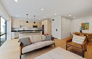 2 beds, 2 baths, $4,250, Unit # 5