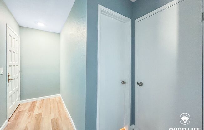 Spacious 2BD/2BA Condo in Hillcrest with Private Balcony, Community Pool & Tennis Court