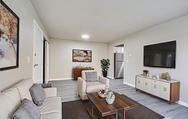 2 beds, 1 bath, 775 sqft, $999, Unit 1000 - D4