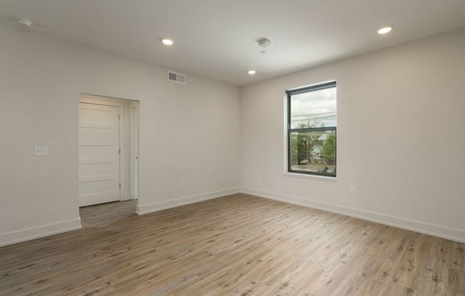 2 beds, 2 baths, $1,875, Unit 1050 N 4th St. Apt. 316