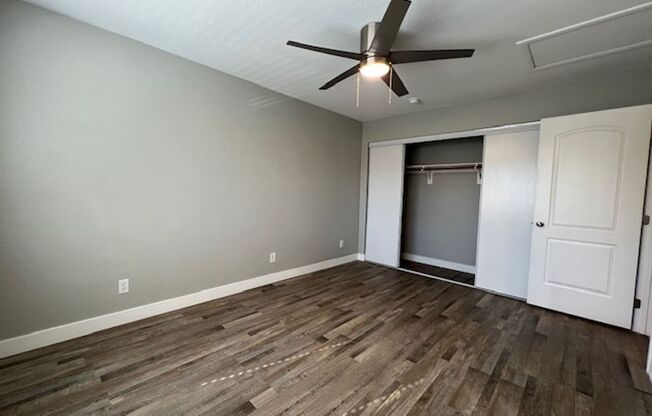 2 beds, 1 bath, $1,300