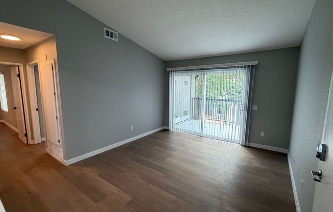 2 beds, 1 bath, 790 sqft, $2,395, Unit M203