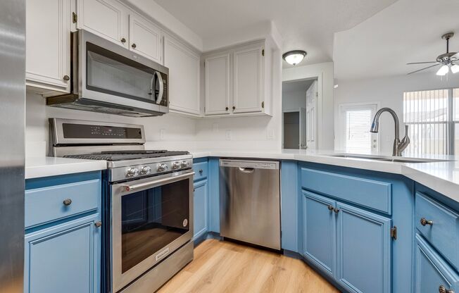 2 beds, 2 baths, $1,475, Unit # 2174