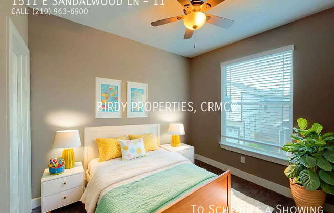 1511 E SANDALWOOD LN