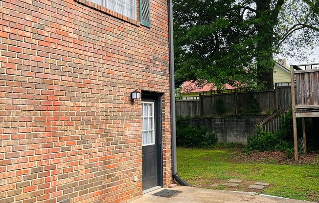 2 beds, 1.5 baths, 1,200 sqft, $1,350, Unit 513 Toombs St Unit 06