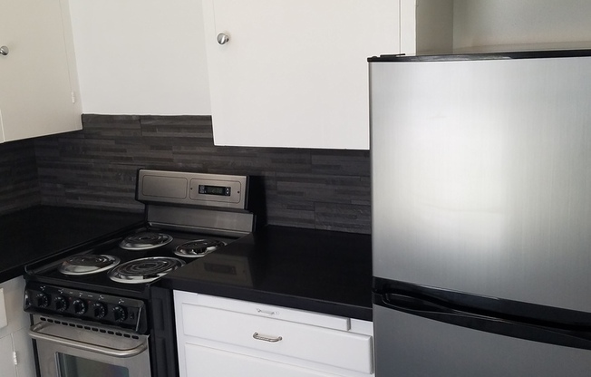 1 bed, 1 bath, 616 sqft, $1,625, Unit 28