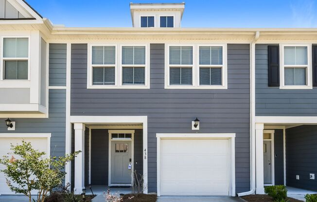 3 bed / 2.5 bath ~ Foxbank Plantation