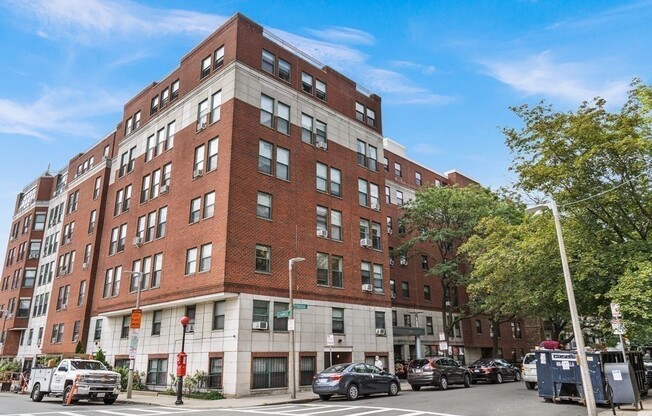 1 bed, 1 bath, 624 sqft, $2,950, Unit 7A