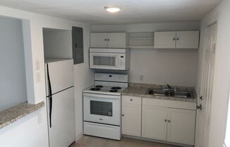 2 beds, 1 bath, 760 sqft, $1,050, Unit B