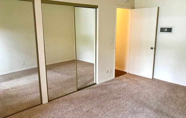 2 beds, 1 bath, 1,000 sqft, $2,400, Unit 10