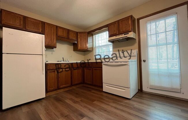 2 beds, 1 bath, 720 sqft, $800, Unit 721