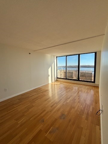 1 bed, 1 bath, 620 sqft, $2,250, Unit M75C