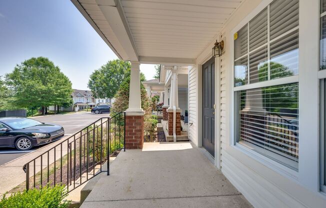 Renovated Townhome in Convenient Nashville Location