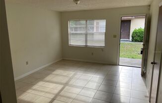 2 beds, 1 bath, 770 sqft, $975, Unit #2