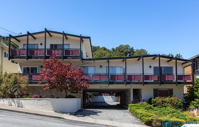 San Carlos: Unfurnished 1 Bed 1 Ba Apartment in San Carlos Hills w/ Private Patio, Parking, Storage, & Laundry Onsite
